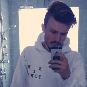 Meet your Posher, Brady